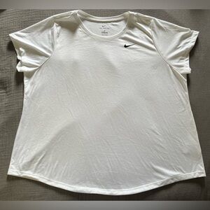 White Nike DriFit t-shirt tee short-sleeved top 3X